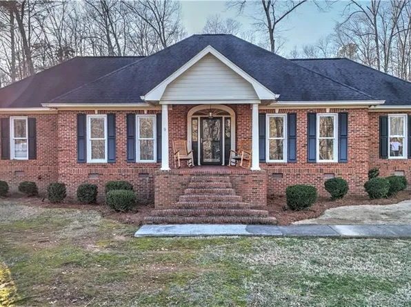 147 Youngs Mill Rd, Kingston, GA 30145
