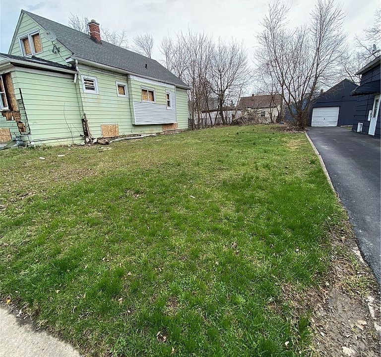 1st image of 193 Stevens Ave #24