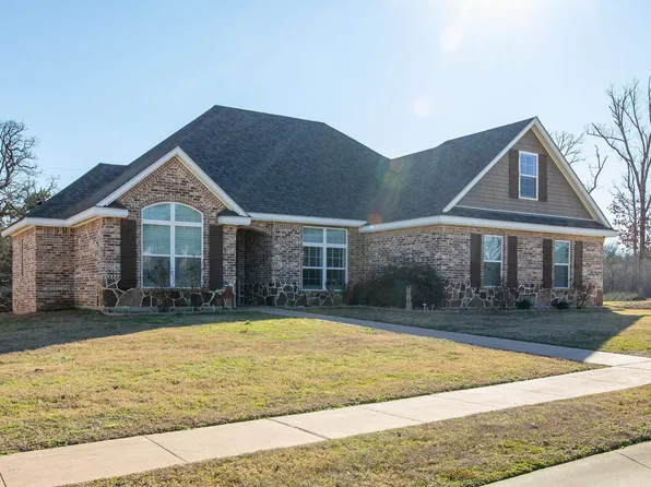 600 Corrigan Trails Blvd, Lindale, TX 75771