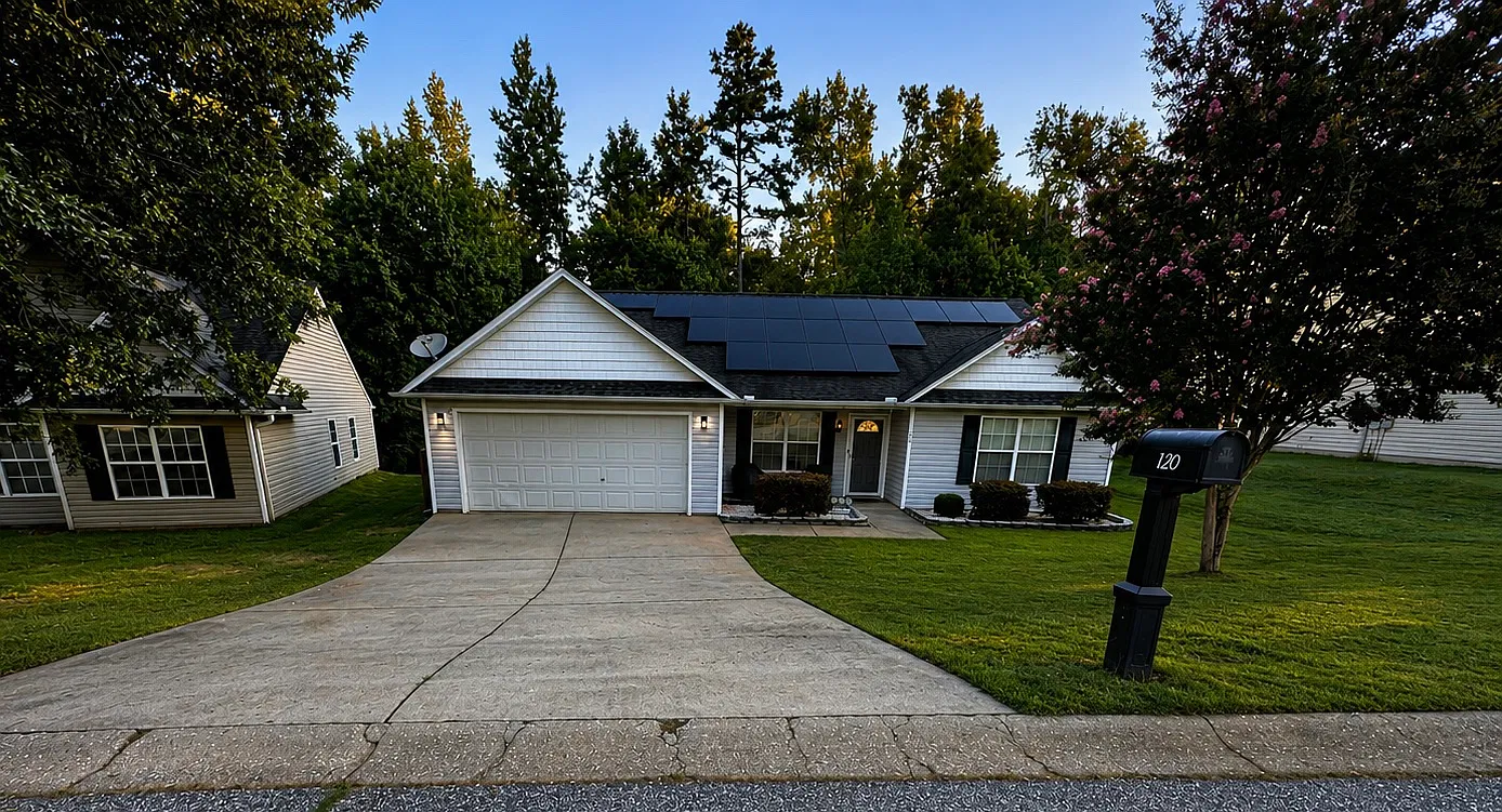 4 bed, 1600 sqft, $2,300 — Photo 1