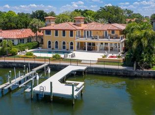 115 Bay Point Dr NE, Saint Petersburg, FL 33704