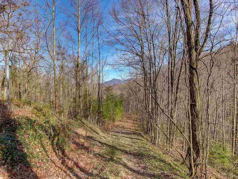 1st image of 3 Ski Mountain Rd #3