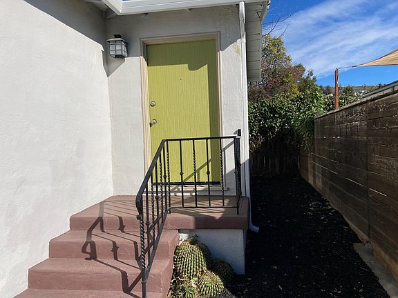 3rd image of 3207 64th Ave