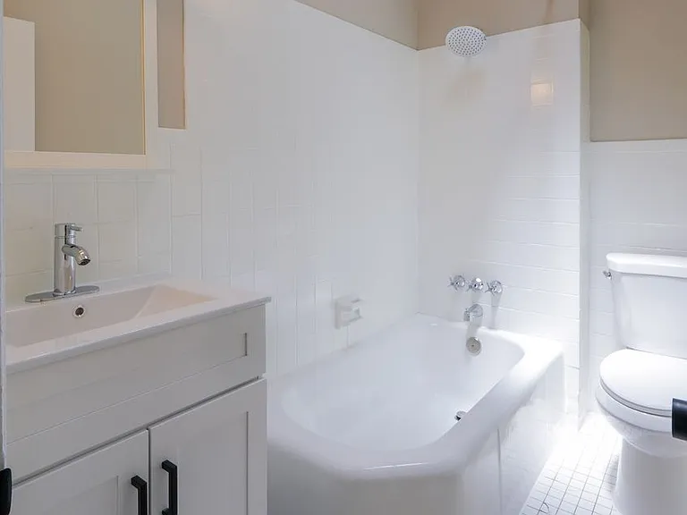2109 S 67th St — Photo 15