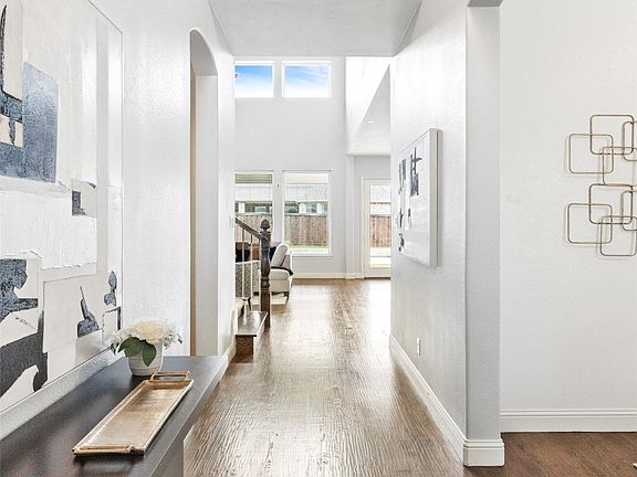 5th image of 4377 Sapphire Dr