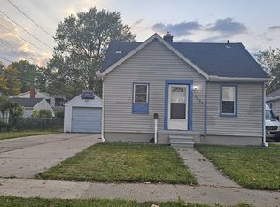 6529 Rockdale St, Dearborn Heights, MI 48127
