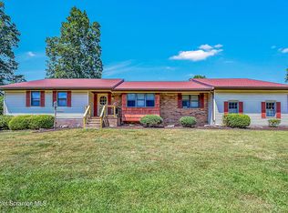 3 Ledge Ct, Pittston, PA 18640