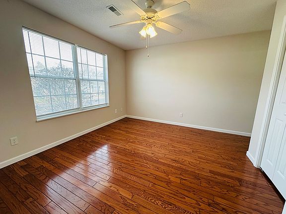 2nd image of 4711 Royal Prince Way