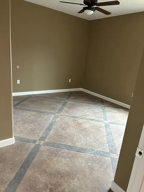 2 bed, 1200 sqft, $1,100 — Photo 4