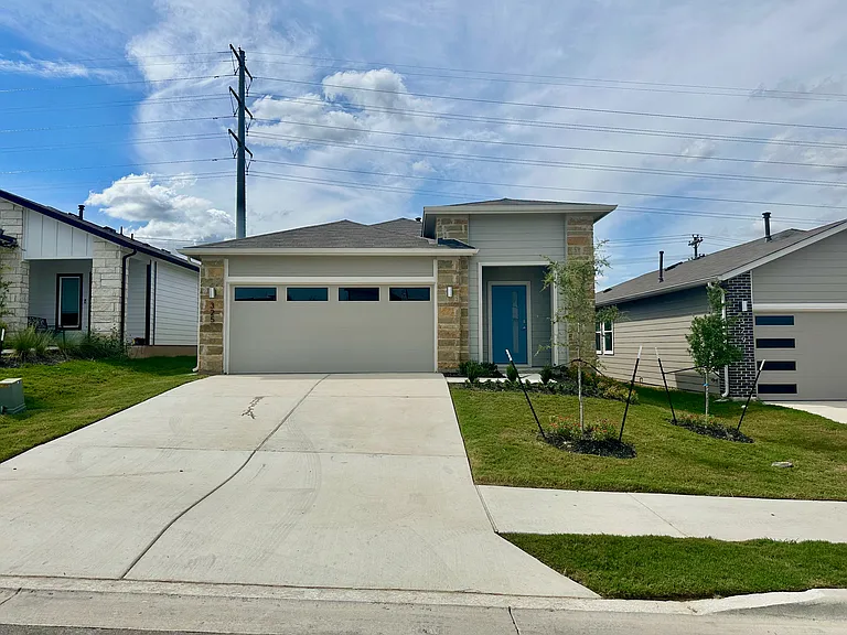325 Wilshire Rd — Photo 31