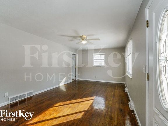 3rd image of 98 Belle Ave