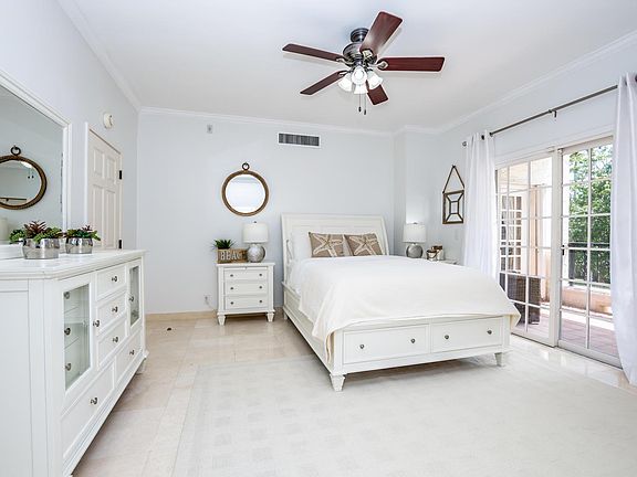 4th image of 2524 Fisher Island Dr
