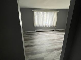 99 Miriam Ave APT 4, Buffalo, NY 14219
