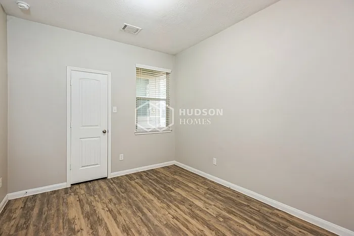 11243 Glenforest Dr — Photo 13