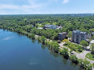 3200 W Bde Maka Ska Pkwy APT 601, Minneapolis, MN 55416