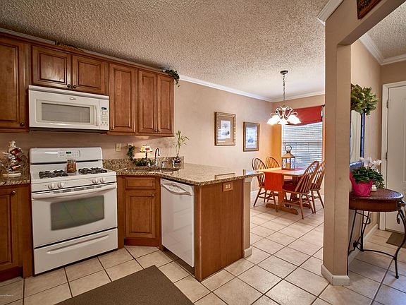 5th image of 2403 Grassy Hollow Dr
