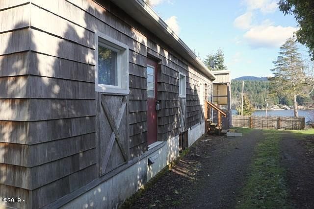 1st image of 1540 NE Voyage Ave