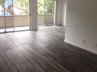 4204 Sunset Dr APT 3, Los Angeles, CA 90027