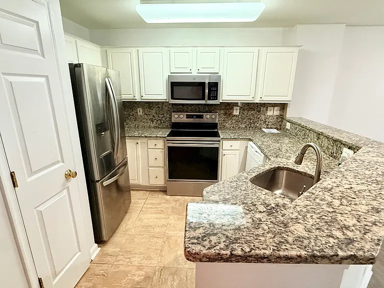 Sparkling Water Dr — Photo 3