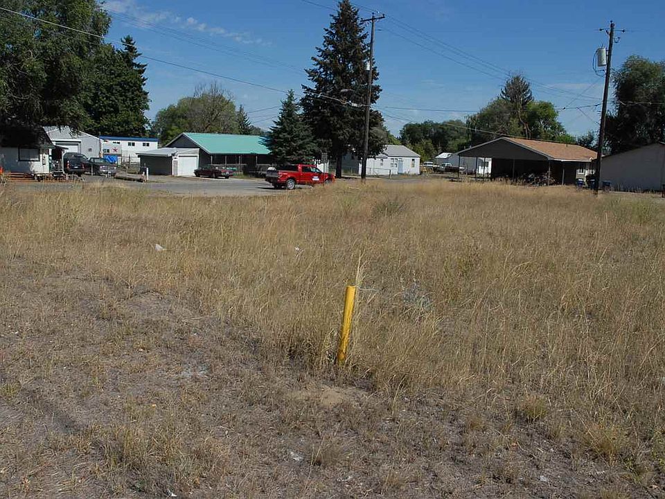 2nd image of 2108 E Bruce Ave