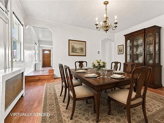 4th image of 5711 Avenue L
