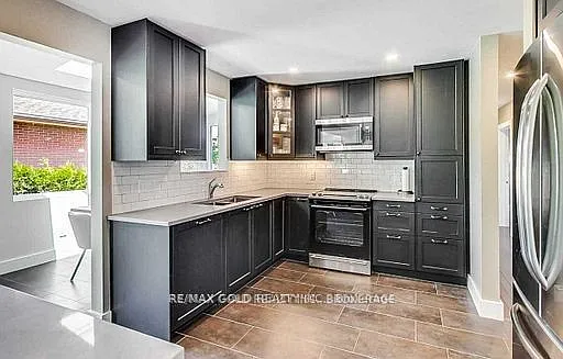 237 Weighton Dr — Photo 6