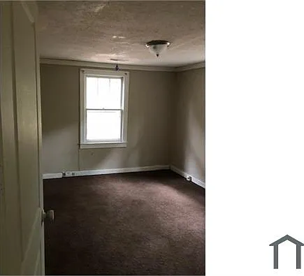 3 bed, 1865 sqft, $2,365 — Photo 3