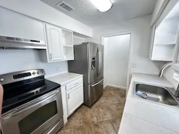 210 W Fox St, Hastings, FL 32145