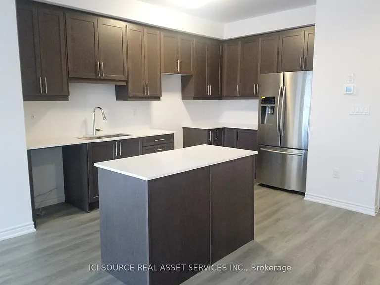 4 Bellhouse Ave — Photo 5