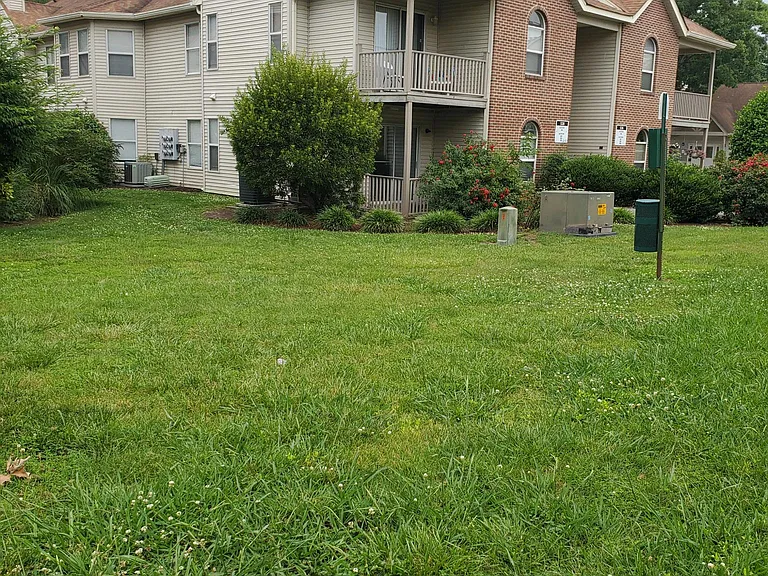 516 Thorncliff Dr #101 — Photo 2