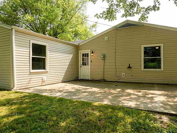 5th image of 1184 Sycamore Ln