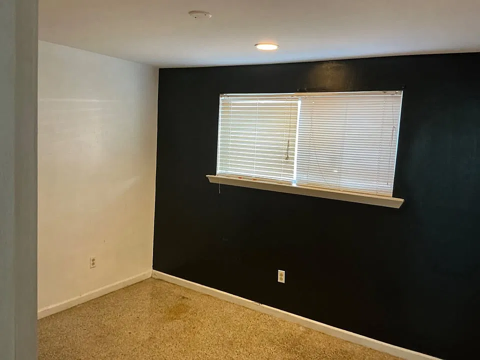 3 bed, 1100 sqft, $1,600 — Photo 3