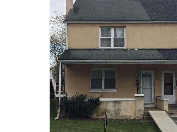 3rd image of 152 Rosemont Ave