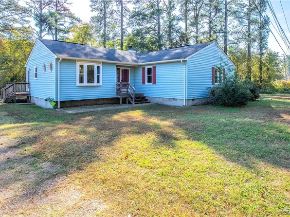 229 Meadowville Rd, Chester, VA 23836