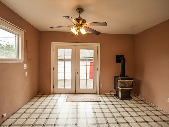 3rd image of 2514 Pacific Ave