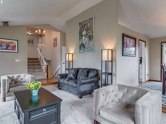 5th image of 2816 NE 153rd Cir