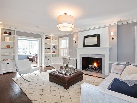 4th image of 84 Larchmont Ave