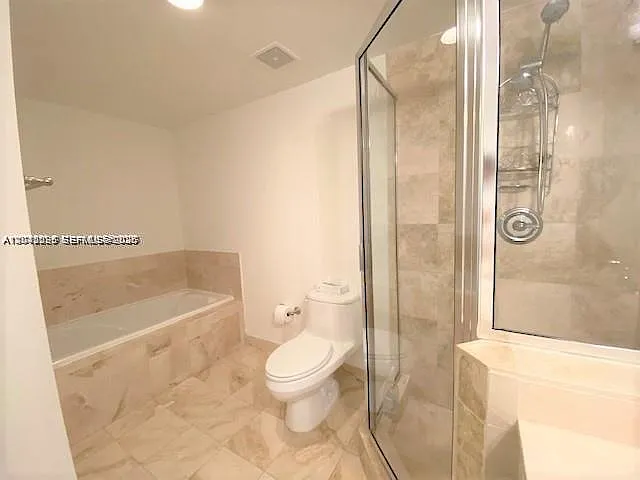 2030 S Douglas Rd #724 — Photo 7