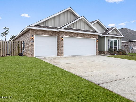 2nd image of 5038 Sand Dollar Dr