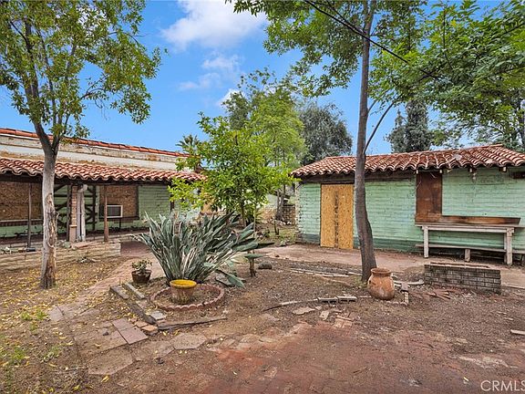 4th image of 31460 Knoll Dr