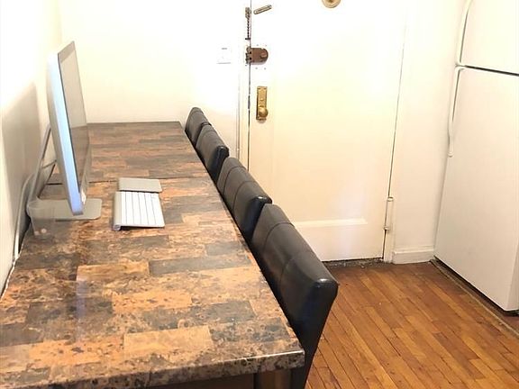 3rd image of 6707 Yellowstone Blvd APT 6C