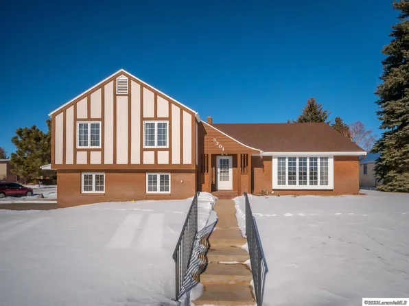 3301 Grays Gable Rd, Laramie, WY 82072