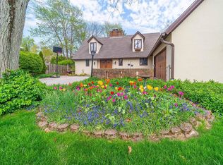 4330 Crown Point Dr, Columbus, OH 43220