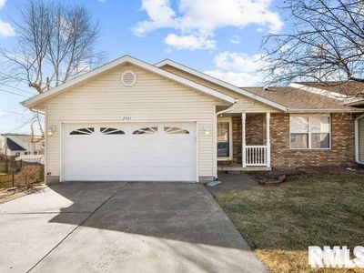 2521 W 63rd St, Davenport, IA, 52806