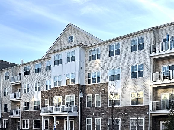 2nd image of 243 Lorhan Dr