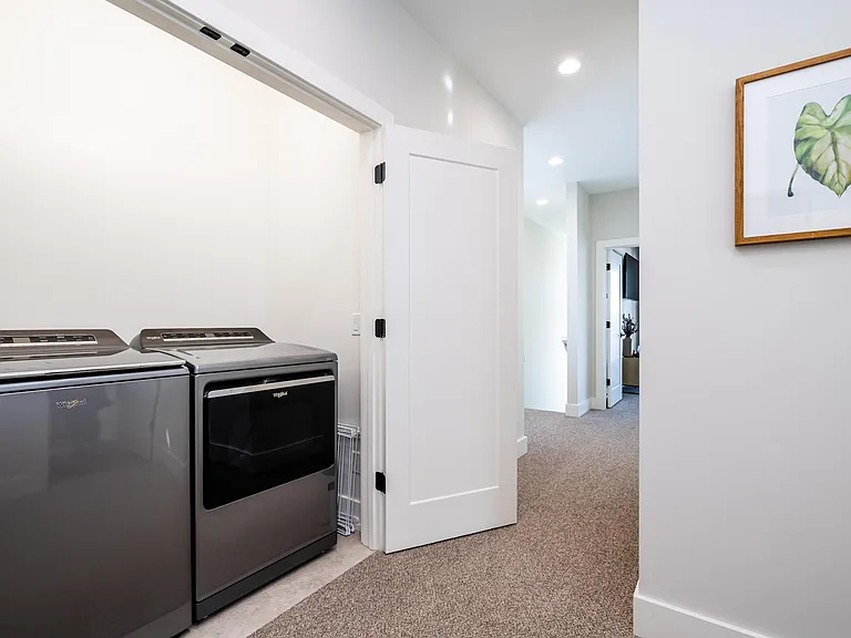 269 Waters Edge Dr — Photo 6
