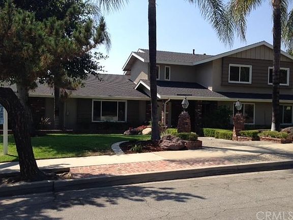 5th image of 401 Fern Dell Pl