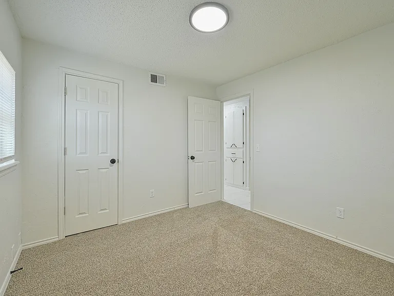4001 SE 45th St — Photo 30