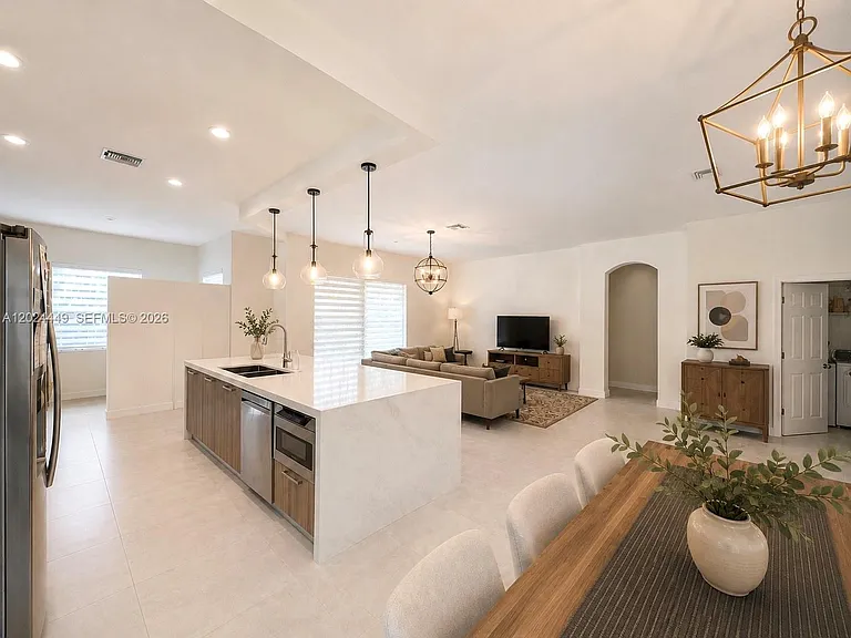 4486 W Whitewater Ave — Photo 5