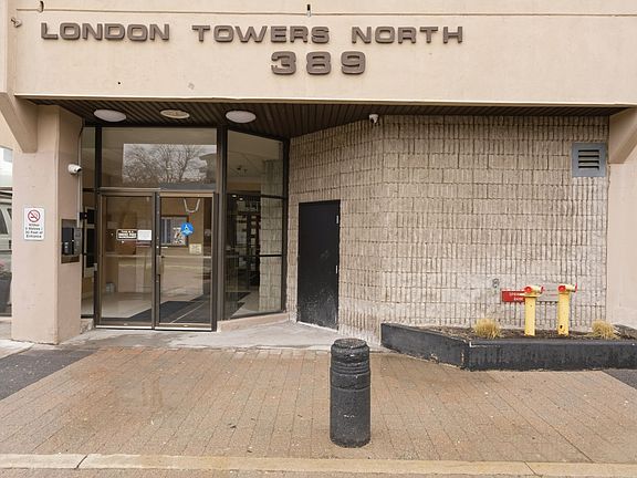 2nd image of 389 Dundas St #701